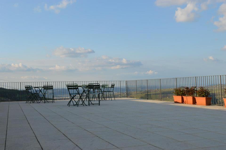 Agriturismo Cascina Rabalot Diano dʼAlba エクステリア 写真